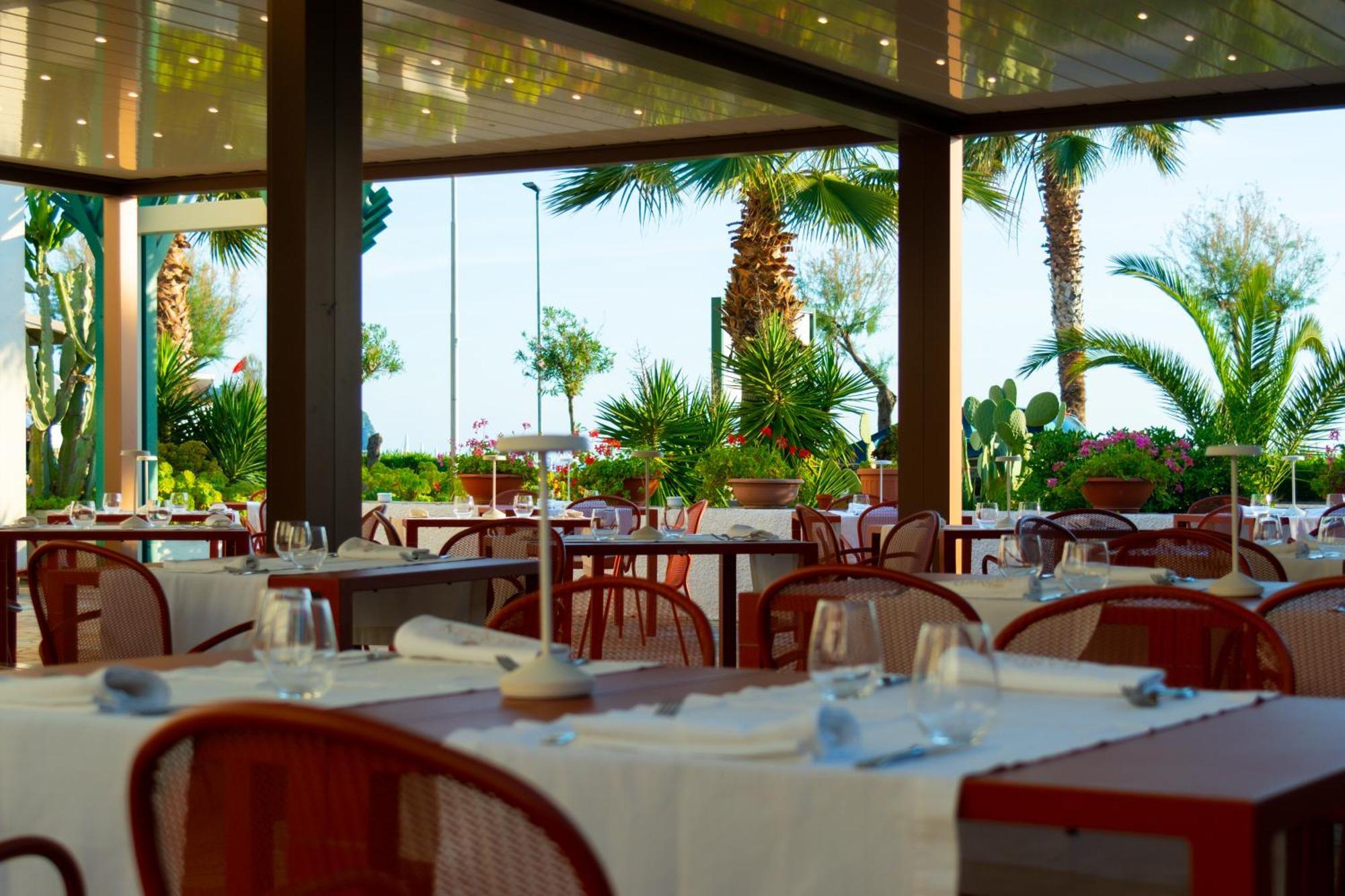 Hotel Garden Praia a Mare Ngoại thất bức ảnh