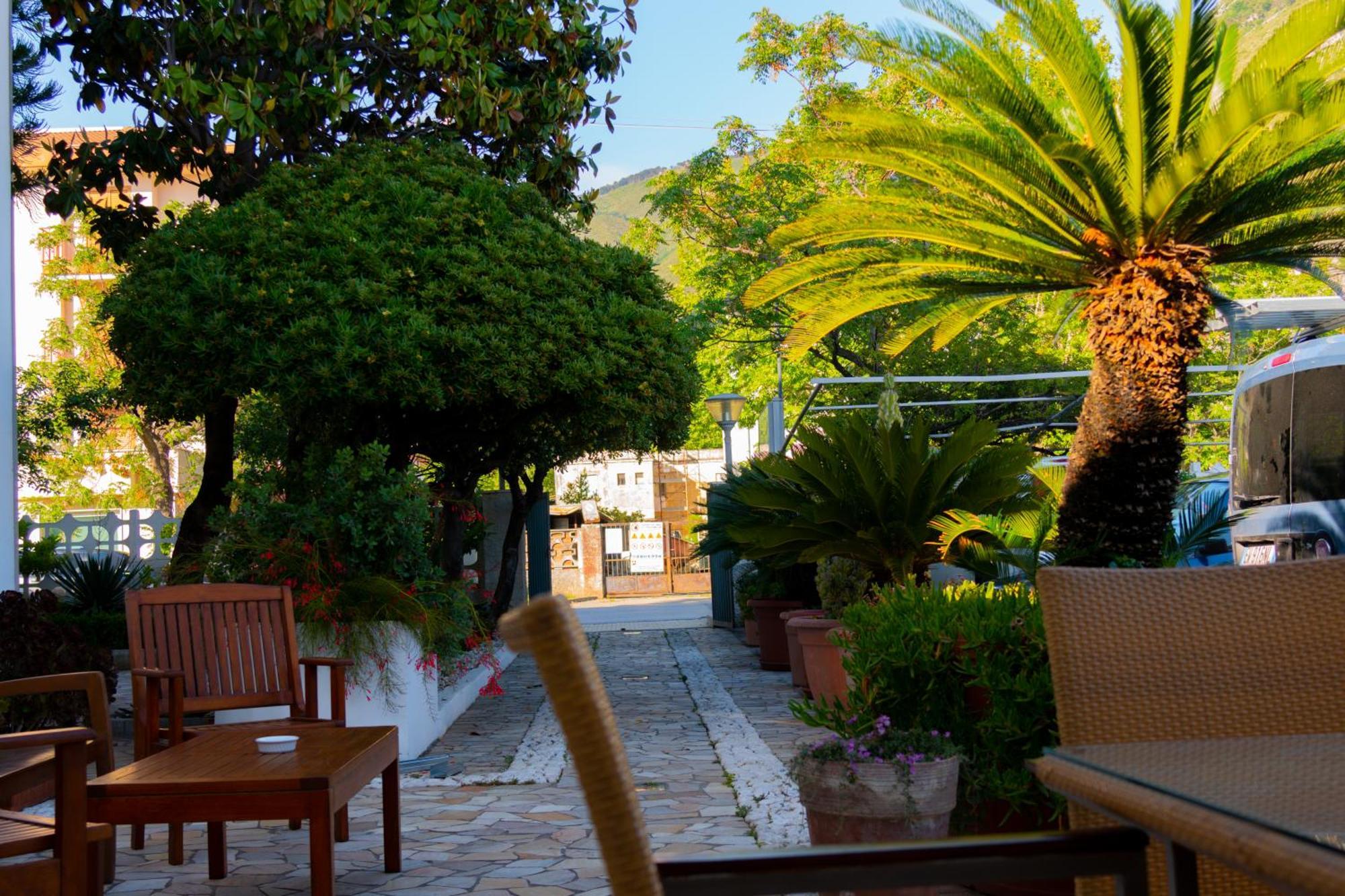 Hotel Garden Praia a Mare Ngoại thất bức ảnh