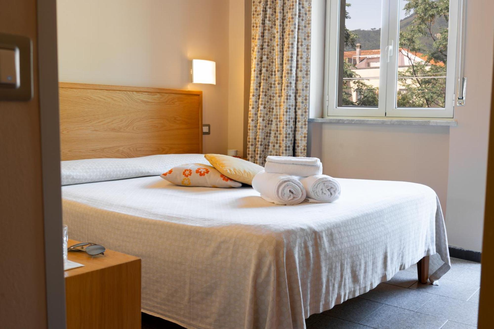 Hotel Garden Praia a Mare Ngoại thất bức ảnh